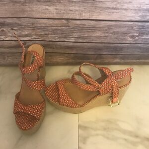Steve Madden coral/white 'Jenny' espadrille wedges Size 9